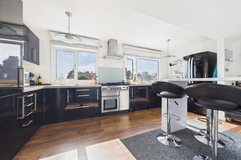 2 bedroom apartment for sale, Earls Avenue, Folkestone