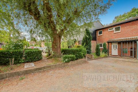 2 bedroom end of terrace house for sale, Northwood HA6