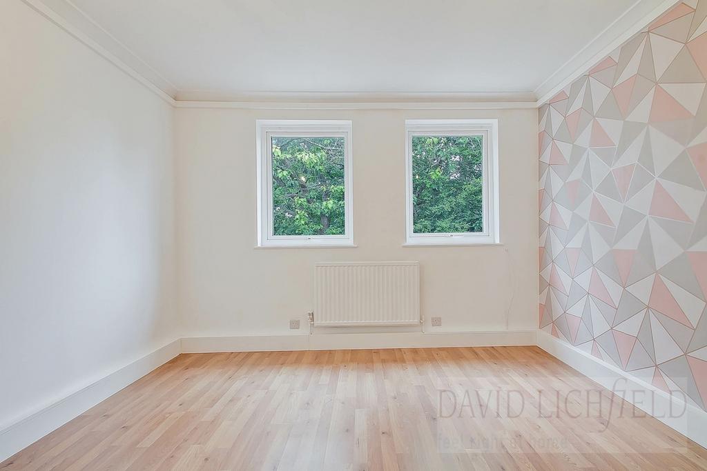 Bedroom 2 (2)