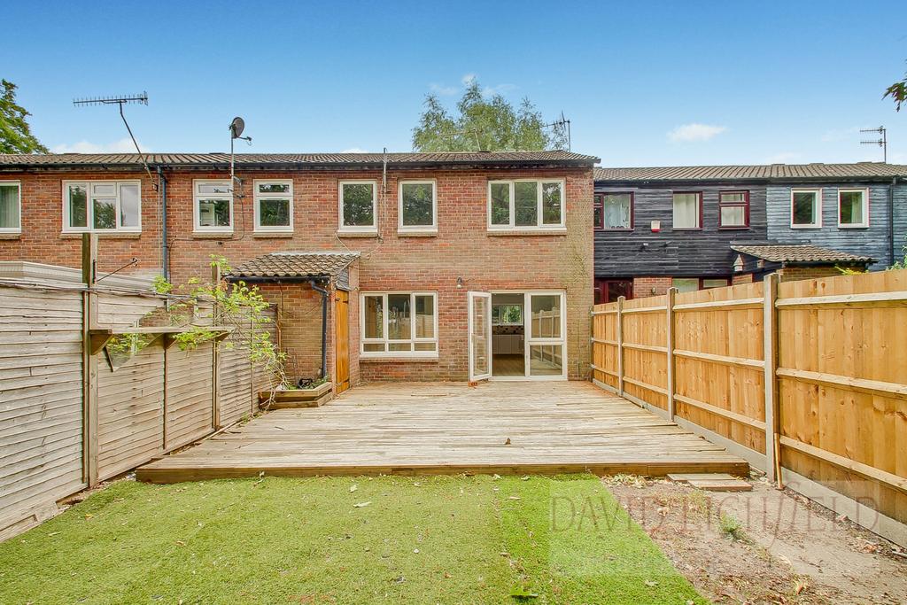 Garden/ Back Exterior