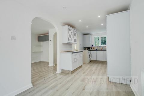 16 Mezen Close, Northwood, HA6 2DP