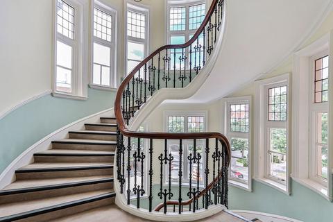 2 bedroom apartment for sale, Burlington Mansions Central, Boscombe Spa
