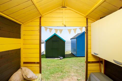 Chalet for sale, Felixstowe IP11