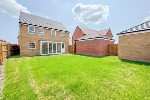 4 bedroom detached house for sale, High Elms Park, Lower Road, Hullbridge