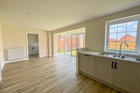 4 bedroom detached house for sale, High Elms Park, Lower Road, Hullbridge