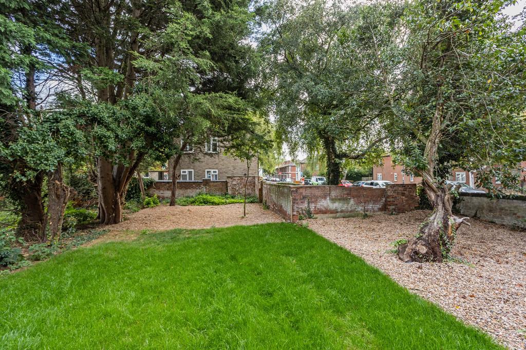 80 Old Chester Rd - 004