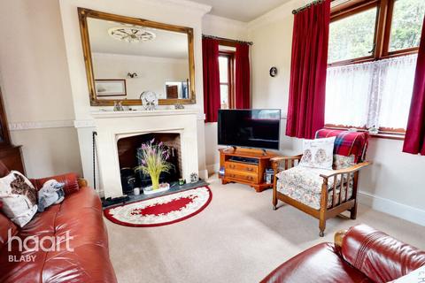 2 bedroom cottage for sale, Sutton Lane, Leicester