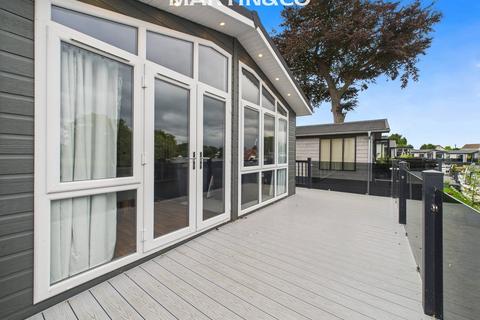 undefined, Thames Retreat, Staines-upon-Thames TW18