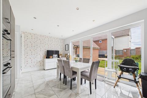 3 bedroom detached house for sale, Audlem Road, Stafford