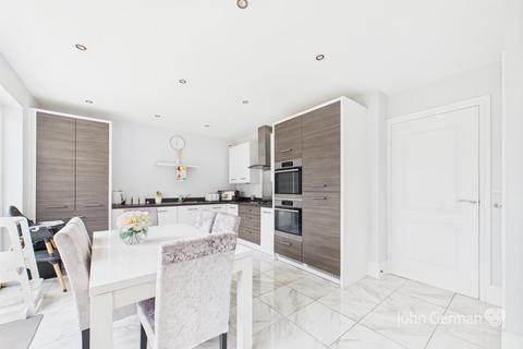 3 bedroom detached house for sale, Audlem Road, Stafford