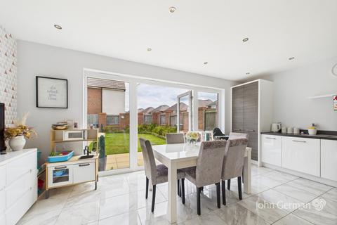 3 bedroom detached house for sale, Audlem Road, Stafford