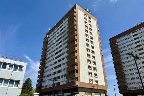 1 bedroom flat for sale, Biscoe Close, Hounslow TW5