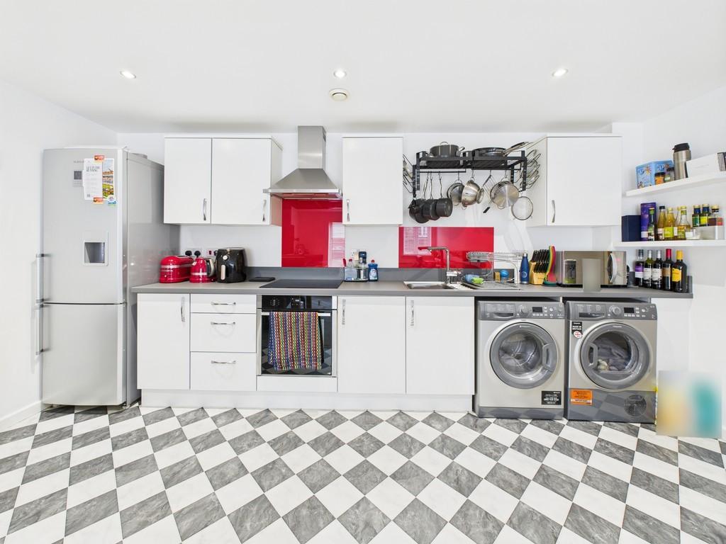 Kitchen saddlery