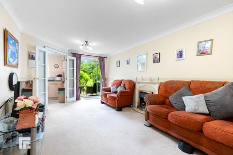 1 bedroom ground floor flat for sale, Station Road, Radyr, Cardiff