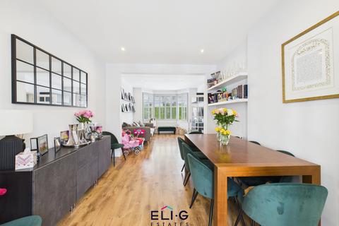 9 Babington Road, London, NW4 4LD