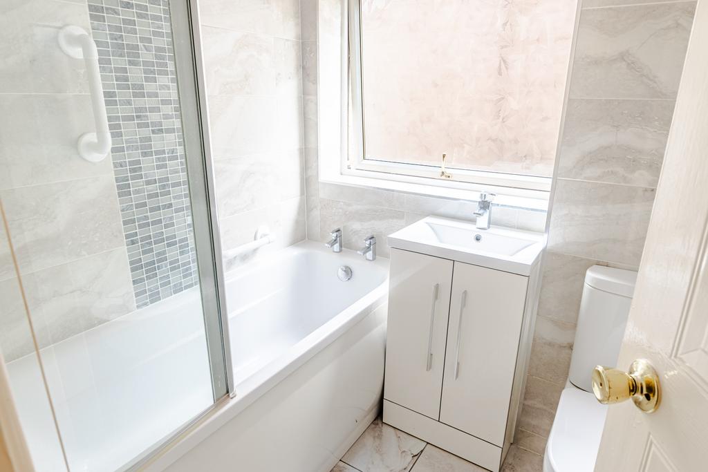 Bathroom1