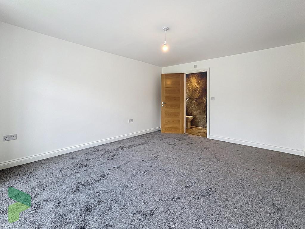 First floor bedroom with ensuite