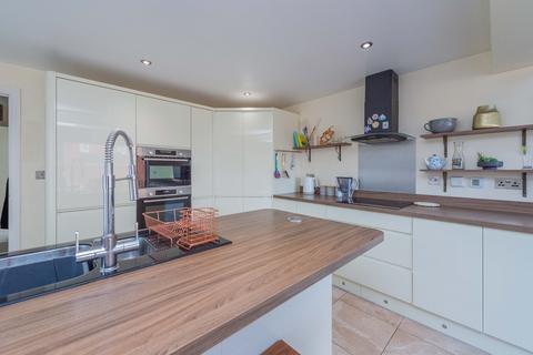 1 Hinges Road, Bloxwich, Walsall, WS3 2LL