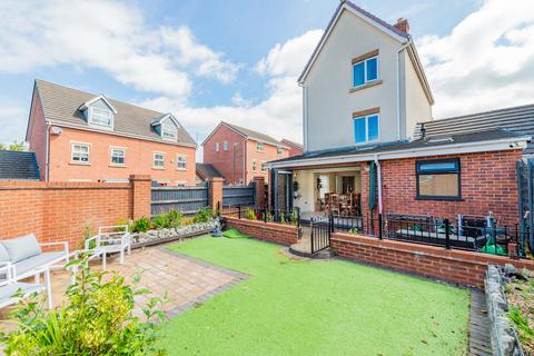 1 Hinges Road, Bloxwich, Walsall, WS3 2LL