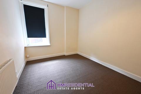 2 bedroom flat to rent, Whitehall Road, Bensham NE8