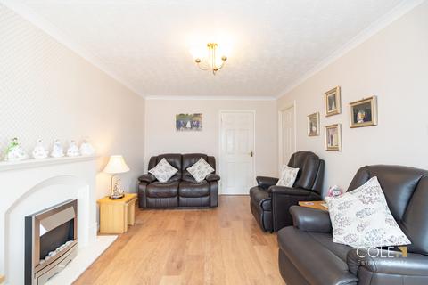 2 bedroom semi-detached bungalow for sale, Madox Close, Tamworth