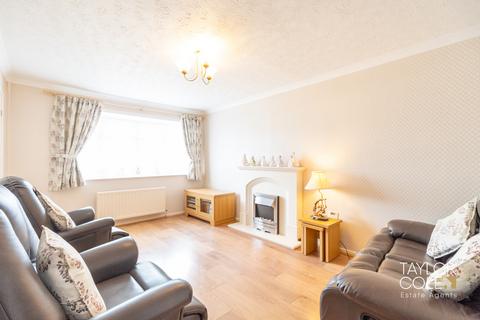 2 bedroom semi-detached bungalow for sale, Madox Close, Tamworth