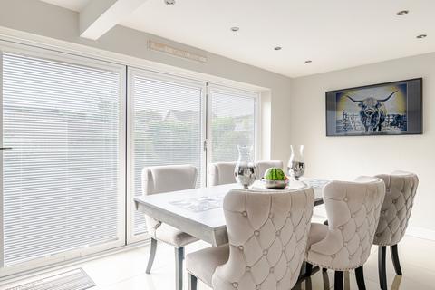 16 Harpenden Drive, Dunscroft, Doncaster, DN7 4HF