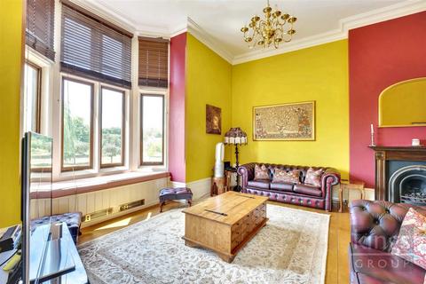 2 bedroom apartment for sale, Gilston, High Wych