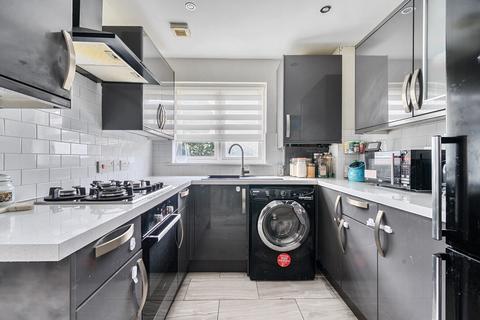 Flat 2, 26 Chestnut Grove, London, SE20 8PS