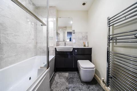 Flat 2, 26 Chestnut Grove, London, SE20 8PS