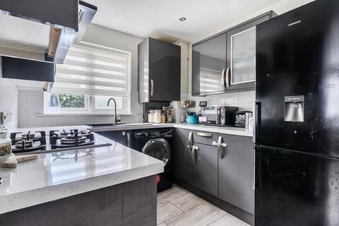 Flat 2, 26 Chestnut Grove, London, SE20 8PS