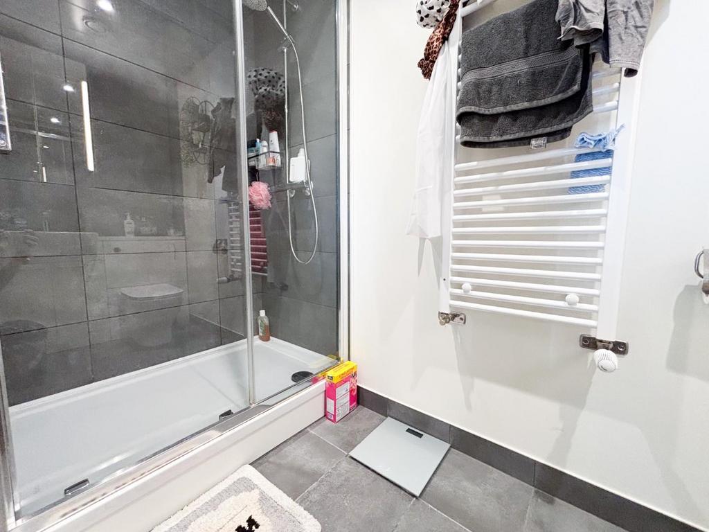Ensuite Shower Room
