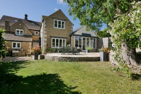 4 bedroom semi-detached house to rent, Calcot,  Gloucestershire GL54