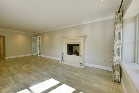 4 bedroom semi-detached house to rent, Calcot,  Gloucestershire GL54