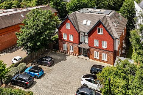 West Hill, South Croydon, CR2