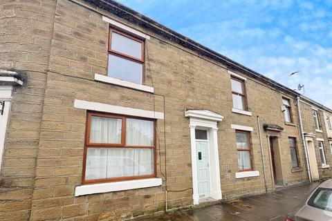 2 bedroom apartment to rent, Church Street, Accrington BB5