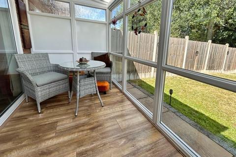 31 Bonner Drive, Sutton Coldfield, B76 1DY