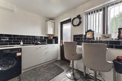2 bedroom semi-detached house for sale, Highland Road, UPPER GORNAL, DY1 3BT