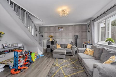 2 bedroom terraced house for sale, Cloverfields, Thurston