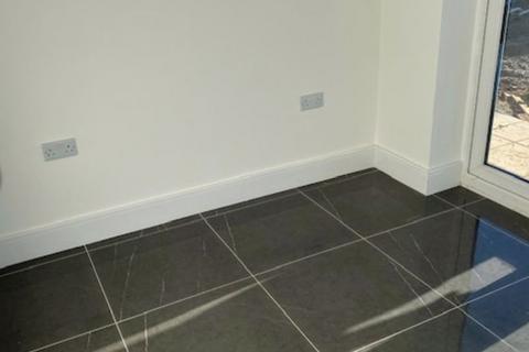 3 bedroom semi-detached house for sale, Wingate Road, Luton