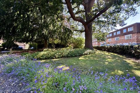 11 Fieldhead Gardens, Bourne End, SL8 5RN