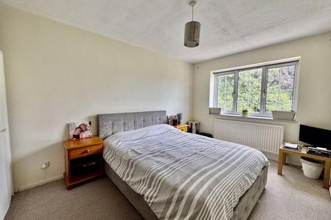 11 Fieldhead Gardens, Bourne End, SL8 5RN