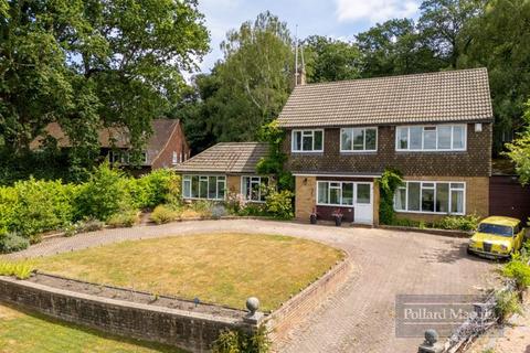 10 High Beech, South Croydon, CR2 7QB