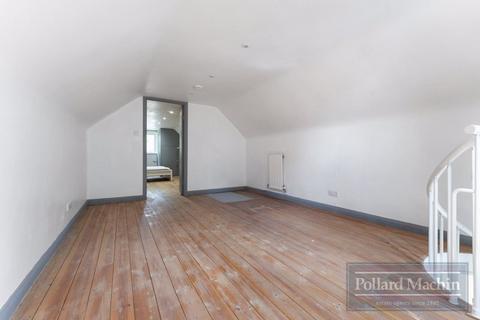 10 High Beech, South Croydon, CR2 7QB