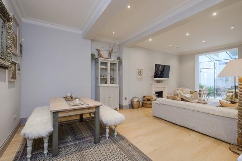 undefined, London SW1V