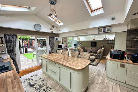 undefined, Woodland Avenue, Northampton NN6