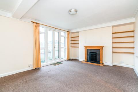 2 bedroom apartment to rent, Hill Lane, Southampton, SO15