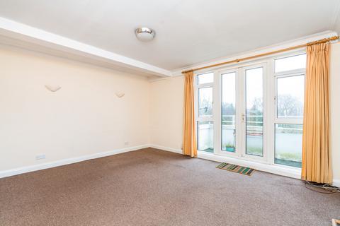 2 bedroom apartment to rent, Hill Lane, Southampton, SO15