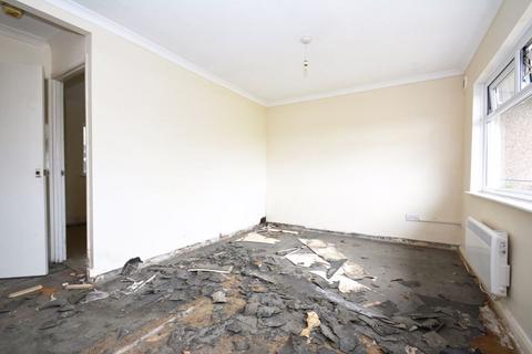 1 bedroom bungalow for sale, The Broadway, Minster
