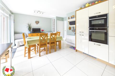 4 bedroom detached house for sale, Bridge Keepers Way, Hardwicke, GL2